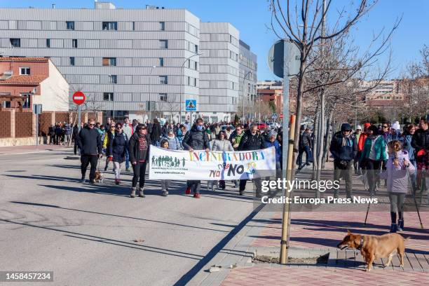 Several people participate during a march for the closure of the Valdemingomez Incinerator in the Gavia subway, on 22 January, 2023 in Madrid, Spain....