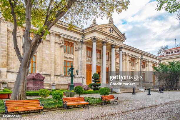 i musei archeologici di istanbul - archeologia foto e immagini stock