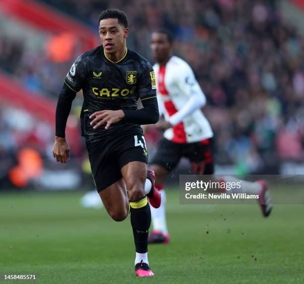 Jacob Ramsey of Aston Villa in action during the Premier League match between Southampton FC and Aston Villa at Friends Provident St. Mary's Stadium...