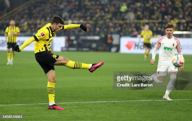 Giovanni Reyna of Borussia Dortmund scores the team's fourth goal during the Bundesliga match between Borussia Dortmund and FC Augsburg at Signal...