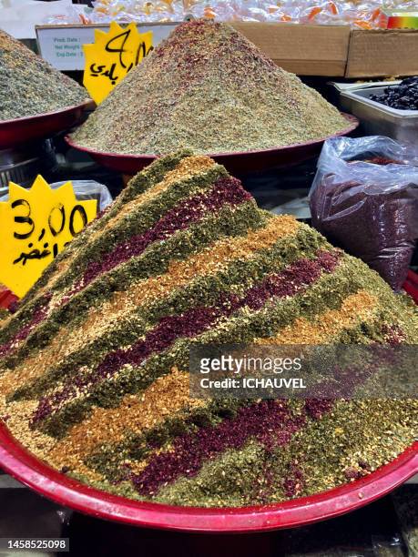 sale of colorful spices jordan - amman foto e immagini stock