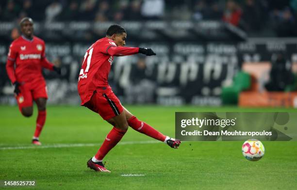 Amine Adli of Bayer 04 Leverkusen scores the team's second goal during the Bundesliga match between Borussia Mönchengladbach and Bayer 04 Leverkusen...