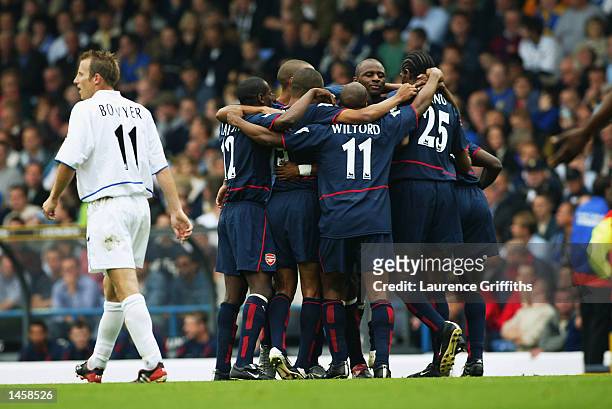 Arsenal celebrates during the FA Barclaycard Premiership match between Leeds United and Arsenal at Elland Road, Leeds, England on September 28, 2002....