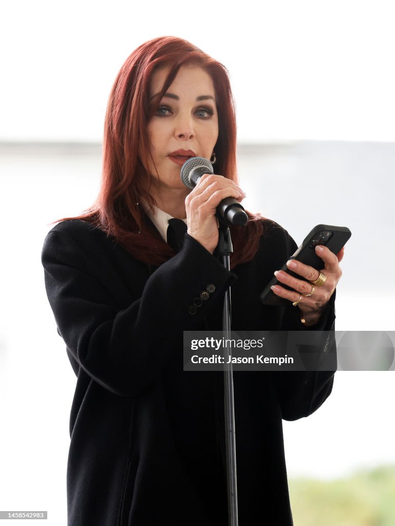 Lisa Marie Presley Public Memorial