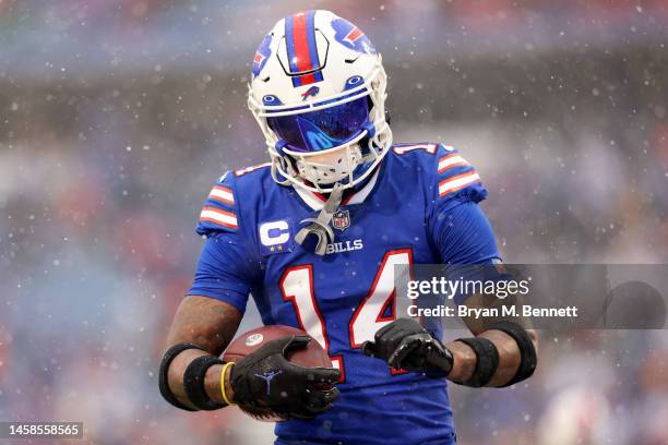 Stefon Diggs of the Buffalo Bills warms up prior to the AFC Divisional Playoff game against the Cincinnati Bengals at Highmark Stadium on January 22,...