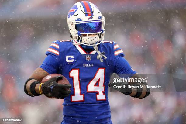 Stefon Diggs of the Buffalo Bills warms up prior to the AFC Divisional Playoff game against the Cincinnati Bengals at Highmark Stadium on January 22,...