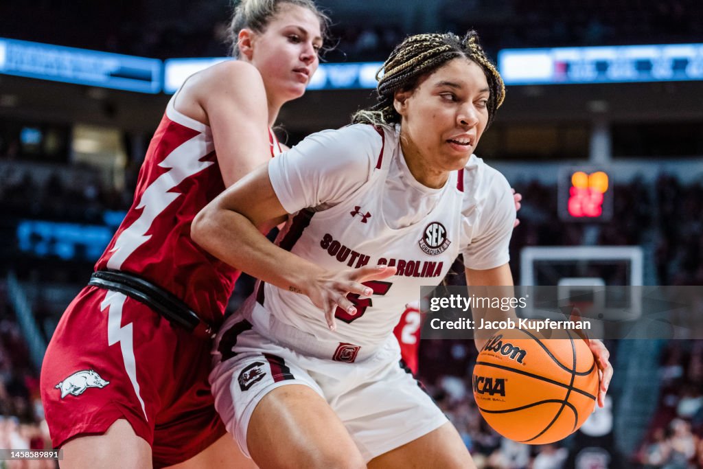 Jerry Saxton Razorbacks Saylor Poffenbarger of the Arkansas Razorbacks guards Victaria Saxton ...