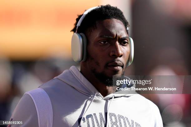 DeMarcus Lawrence of the Dallas Cowboys warms up prior to a game against the San Francisco 49ers in the NFC Divisional Playoff game at Levi's Stadium...