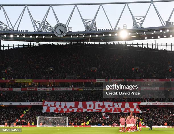 The Arsenal players line up before the match the Premier League match between Arsenal FC and Manchester United at Emirates Stadium on January 22,...