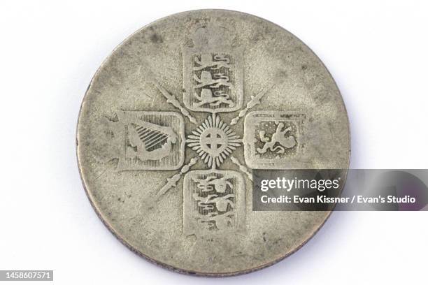 1911-1919 united kingdom 1 florin coin featuring king george v - reverse photo - george v of great britain stock pictures, royalty-free photos & images