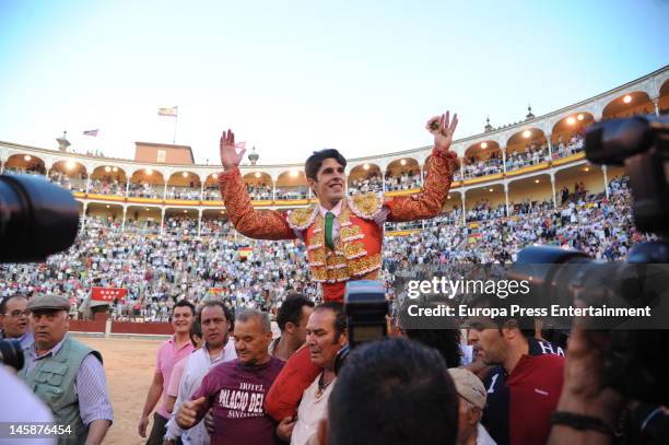 Alejandro Talavante performs during Beneficiencia bullfight at Plaza de Toros de Las Ventas on June 6, 2012 in Madrid, Spain.