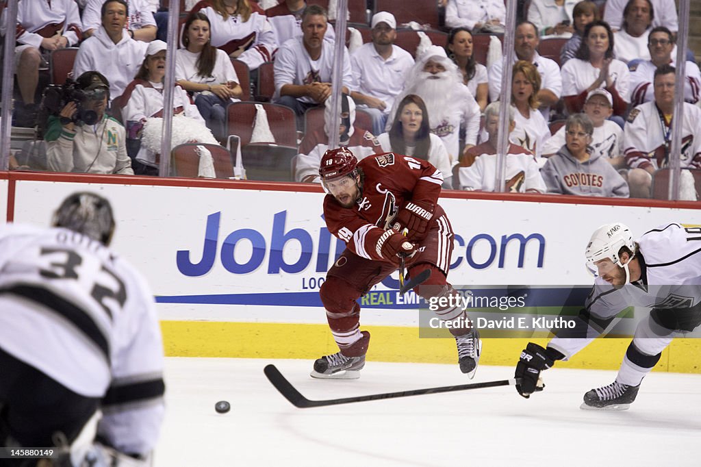 Los Angeles Kings v Phoenix Coyotes - Game Two