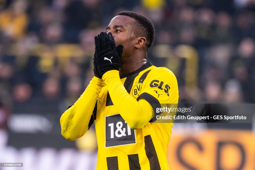 Borussia Dortmund v FC Augsburg - Bundesliga