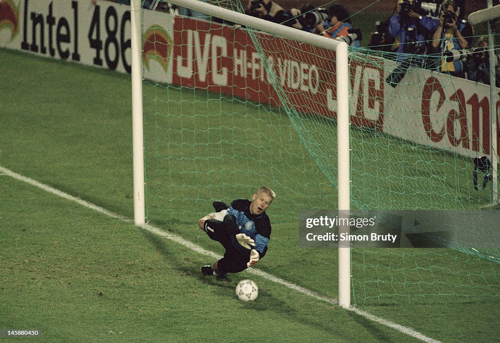 UEFA Euro '92 Semi-Final - Netherlands v Denmark