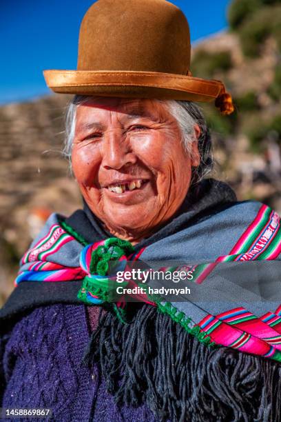 portrait of aymara woman on isla del sol, lake titicaca, bolivia - bolivia stock pictures, royalty-free photos & images