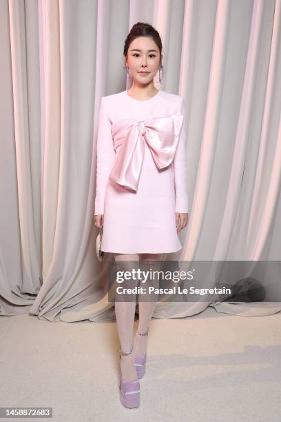 Guest attends the Giambattista Valli Haute Couture Spring Summer 2023 show as part of Paris Fashion Week on January 23, 2023 in Paris, France.