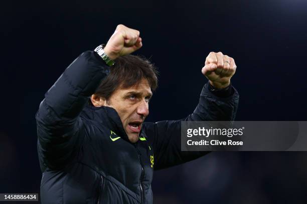 Antonio Conte, Manager of Tottenham Hotspur, celebrates after the team's victory during the Premier League match between Fulham FC and Tottenham...