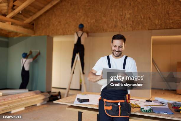 Home Contractor On Computer Photos and Premium High Res Pictures ...