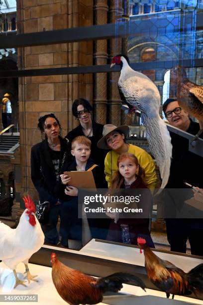 Twigs, Jordan Hemingway, Es Devlin and Mark Wallinger pose for a photo with schoolchildren at the launch of the "The Wild Escape" campaign at Natural...