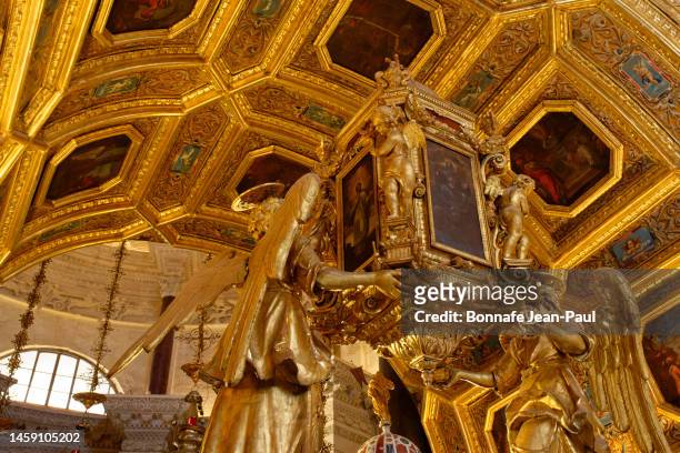 the treasure of saint domnius cathedral - croatian culture stock pictures, royalty-free photos & images