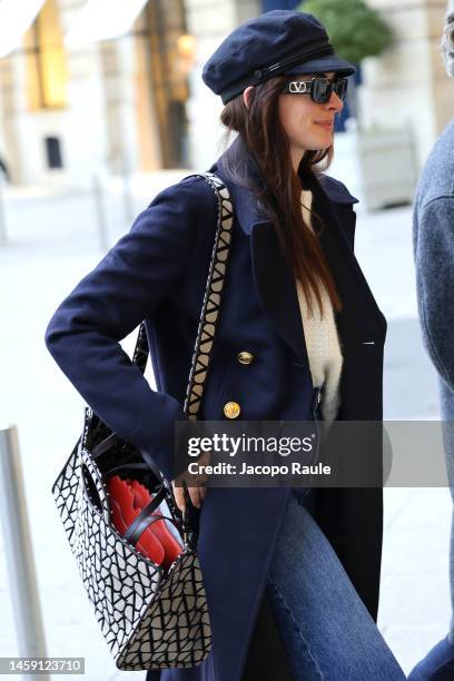 Anne Hathaway is seen during Paris Fashion Week - Haute Couture Spring Summer on January 24, 2023 in Paris, France.