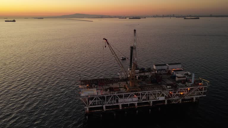Cargo Rigs Offshore Oil Rig Cloudless Videos and HD Footage - Getty Images