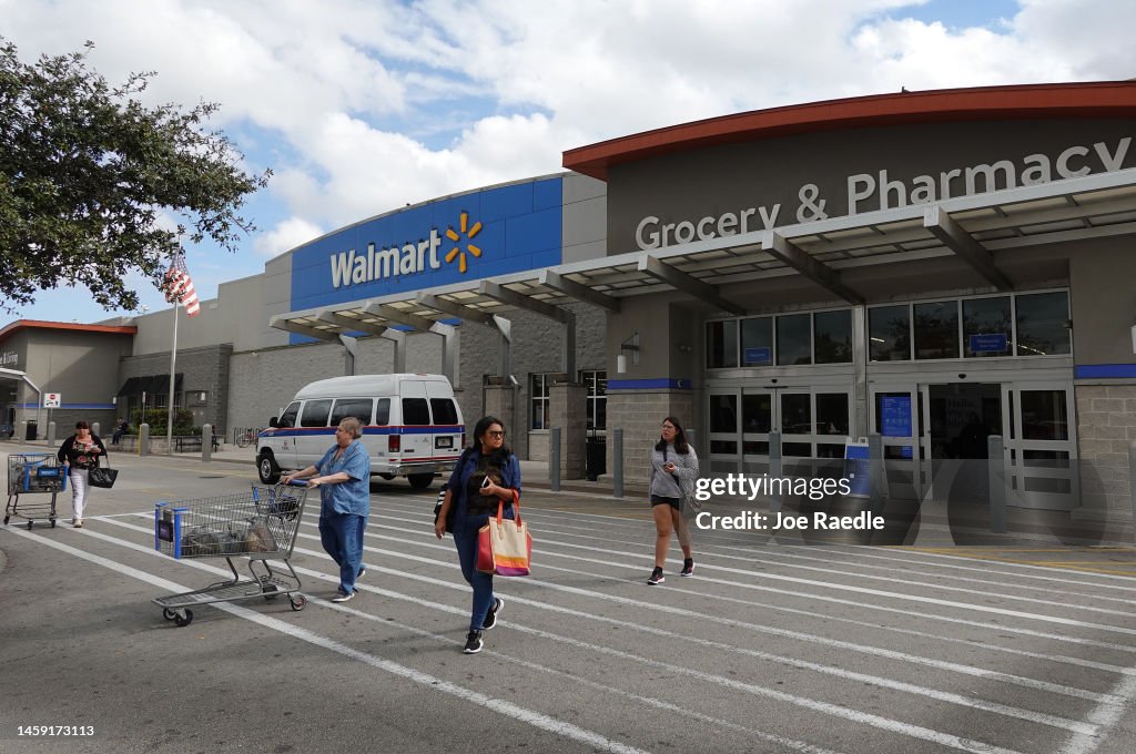 Walmart Raises Its Minimum Wage To 14 Dollars An Hour