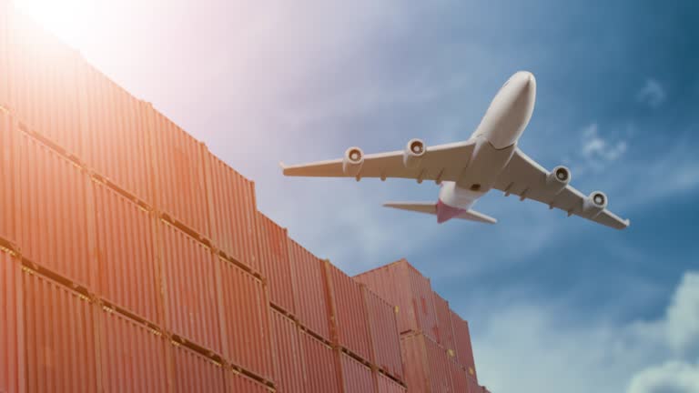Plane Stack 1,897 Air Cargo Containers Stock Videos, Footage, & 4K Video Clips ...