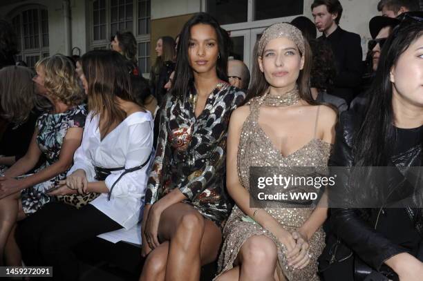 Lais Ribeiro and Alice Peneaca in the front row