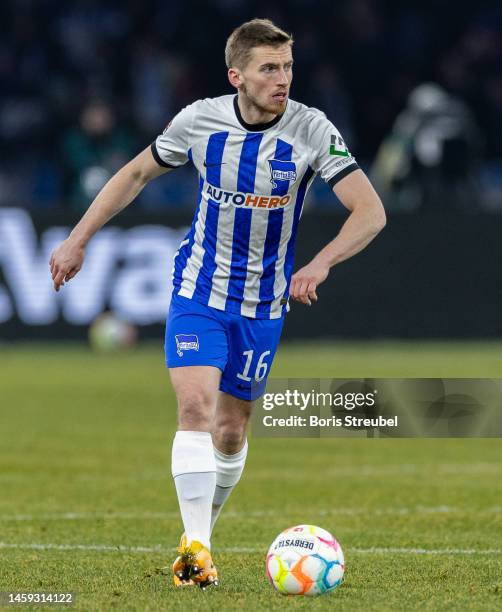 Jonjoe Kenny of Hertha BSC runs with the ball during the Bundesliga match between Hertha BSC and VfL Wolfsburg at Olympiastadion on January 24, 2023...