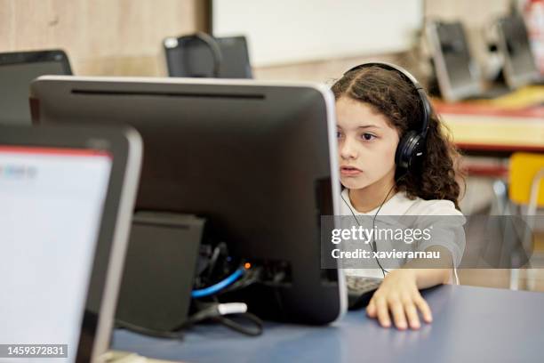Kids Using Computer Laboratory Computer Lab Kids Photos and Premium High Res Pictures - Getty Images