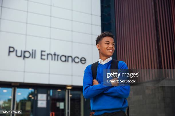 confident male high school pupil - only teenage boys stock pictures, royalty-free photos & images