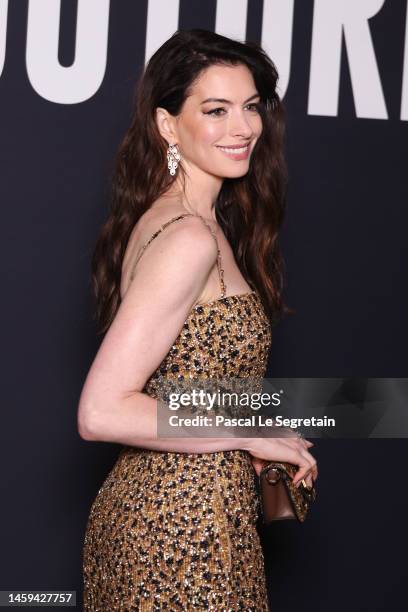 Anne Hathaway attends the Valentino Haute Couture Spring Summer 2023 show as part of Paris Fashion Week on January 25, 2023 in Paris, France.