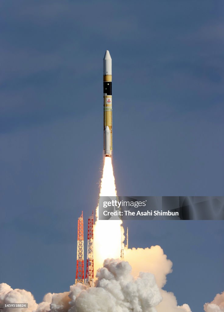 In this aerial image, the H2A No.46 rocket lifts off from Japan... News ...