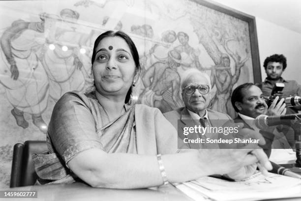 Bhartiya Janta Party leaders Susma Swaraj and Sikander Bhakt addressing a press conference in New Delhi.