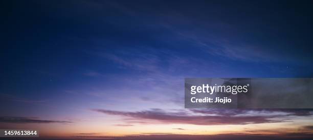 sky at night - dusk foto e immagini stock