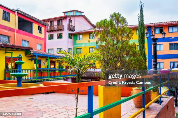 guatapé, the colorful town in colombia - guatapé stock-fotos und bilder