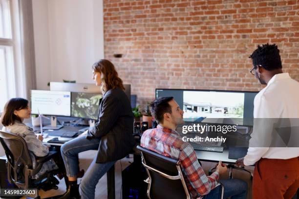 Person Using Computer Small Business 1,078 Small Business Renewable Energy Stock Photos, High-Res Pictures ...