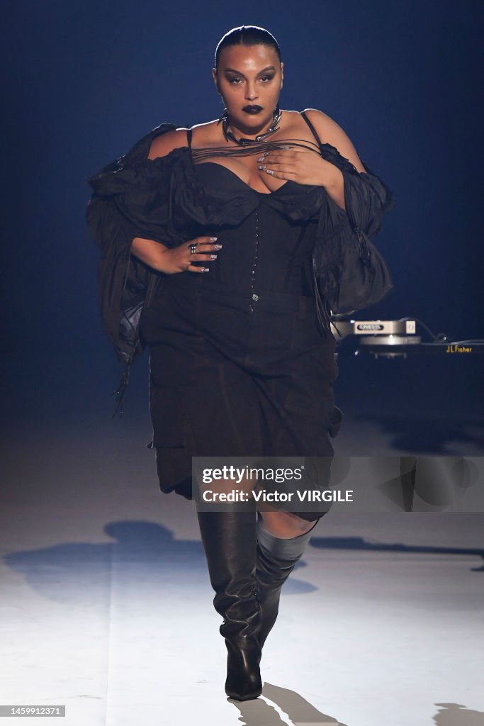 Mugler - Runway - Paris Fashion Week - Ready to Wear Fall/Winter 2023-2024