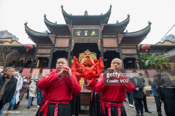 Chinese Guild 68 Huguang Guild Hall Stock Photos, High-Res Pictures, and Images ...