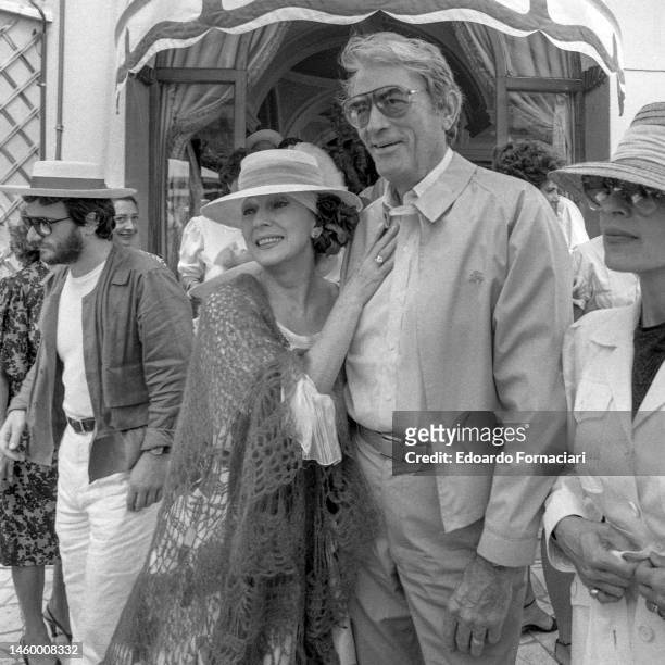 Italian actress Valentina Cortese and American actor Gregory Peck pose together during the Venice Film Festival, Venice, Italy, August 30, 1983.