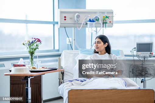 Frau im Krankenhaus Frau im Krankenhaus
