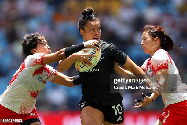 Theresa Fitzpatrick of New Zealand is tackled during the 2023 Sydney Sevens match between New Zealand and Japan at Allianz Stadium on January 28,...