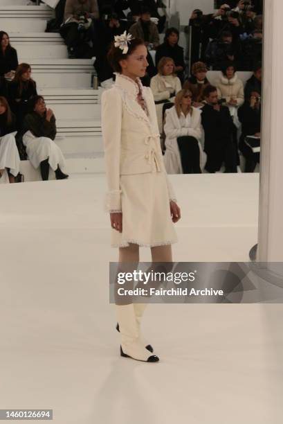 Chanel Spring Collection 2006 Chanel Runway Haute Couture Springsummer 2006 Photos and Premium High ...