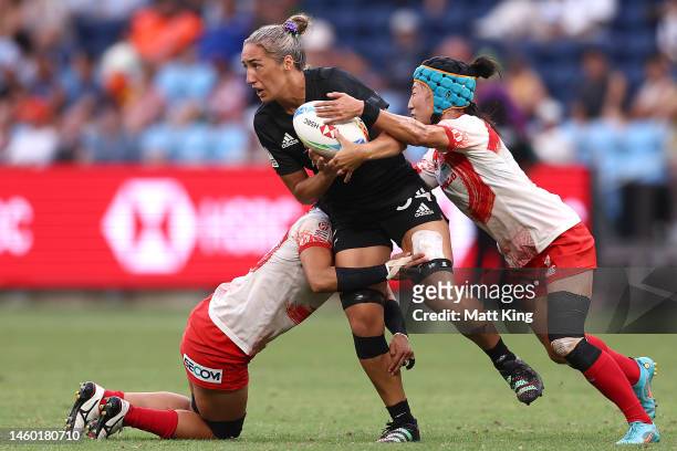 Sarah Hirini of New Zealand is tackled during the 2023 Sydney Sevens match between New Zealand and Japan at Allianz Stadium on January 28, 2023 in...