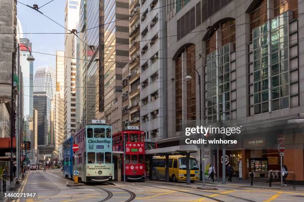 des voeux road central in sheung wan, hong kong - 上環 個照片及圖片檔