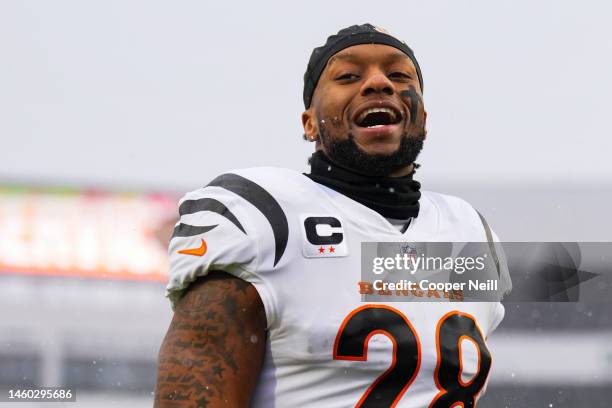 Joe Mixon of the Cincinnati Bengals warms up against the Buffalo Bills at Highmark Stadium on January 22, 2023 in Orchard Park, New York.