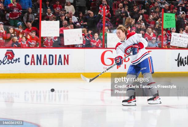 Owen Beck of the Montreal Canadiens warms up before his first NHL game against the Ottawa Senators at Canadian Tire Centre on January 28, 2023 in...