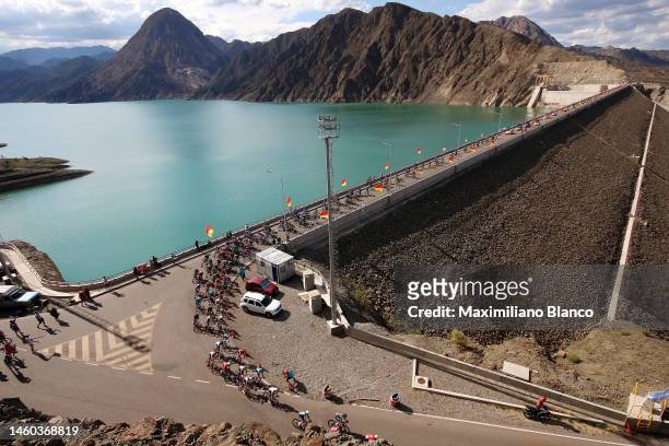 General view of the peloton competing during the 39th Vuelta a San Juan International 2023, Stage 6 a 144.9km stage from Velódromo Vicente Chancay to...