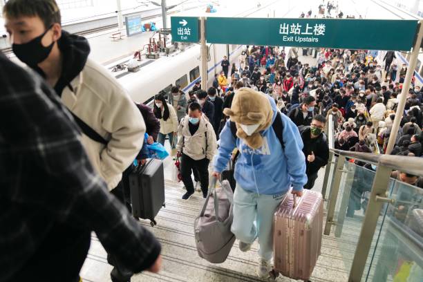 CHN: China Braces For Post-holiday Travel Peak